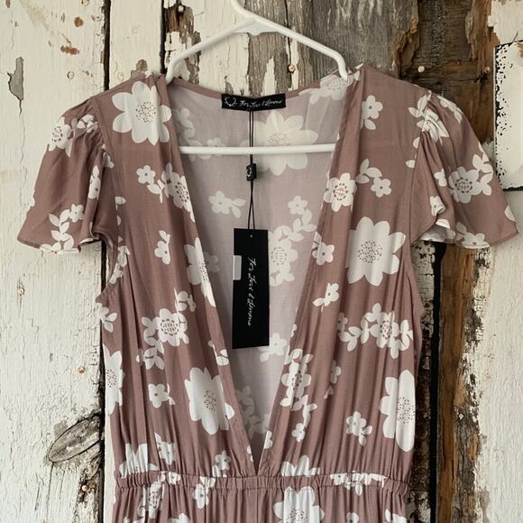 RARE For Love & Lemons Sweet Jane plunging floral Jumpsuit sz M NWT - Picture 5 of 12